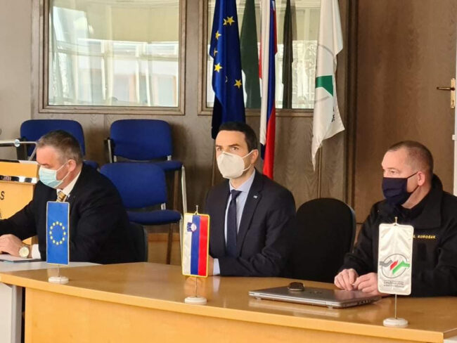 received_476105936880088__FitWzk4MCw5ODAsImQyNmJjNmQ0ZWIiXQ