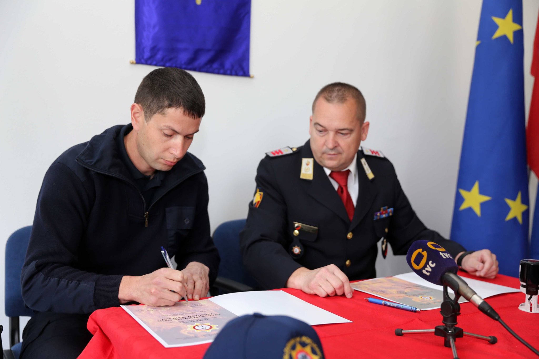 SVEČANI PODPIS